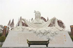 编辑养蚕缫丝嫘祖养蚕黄帝战胜蚩尤后,建立了部落联盟,黄帝被推选为