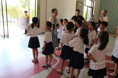 尚格小学1701班福利院公益活动