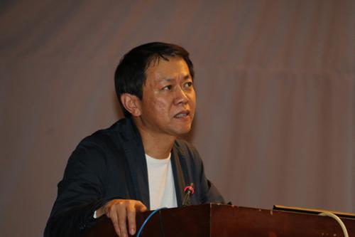 周俭 同济大学建筑与城市规划学院教授,中国城市规划学会理事,历史