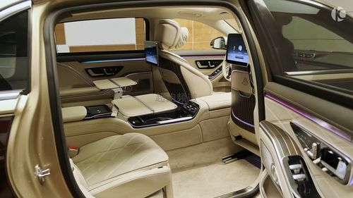 后排鲜有对手 奢华的风格 全新梅赛德斯-迈巴赫s680实
