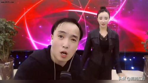 乡村爱情方正扮演者霍云龙疑似离婚现任女友比前妻年轻漂亮