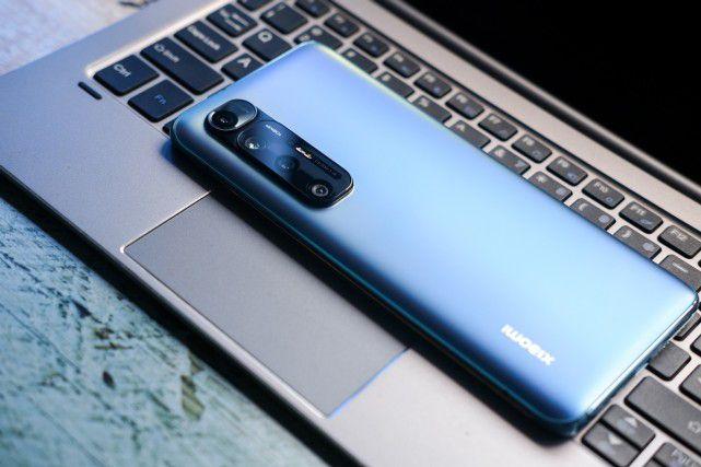 小米坚持性价比骁龙870曲面屏无线充电降至2799元低调清仓