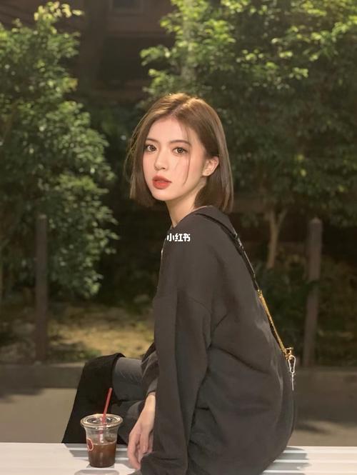 齐肩短发_短发_珠江新城自由行热门攻略_时尚_发型