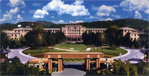 军事科学院--何炳富