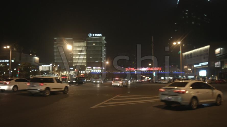 城市夜景马路