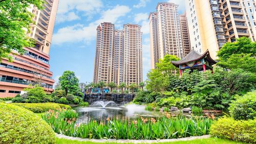 交付季·业主访谈——东方巴黎湖岸住宅持续交房,精工