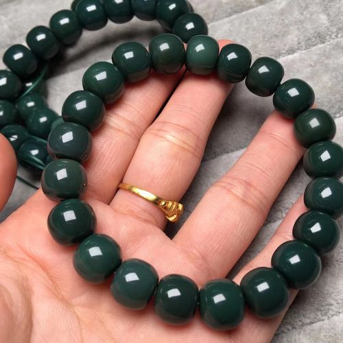 泰言珠宝 天然原矿阿拉善绿碧玉老型手串 成色清晰干净 油润细腻