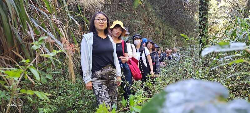 官元山林场—方竹坪—西坑村—仙人石—船埠潭(地图标为船市滩)—官