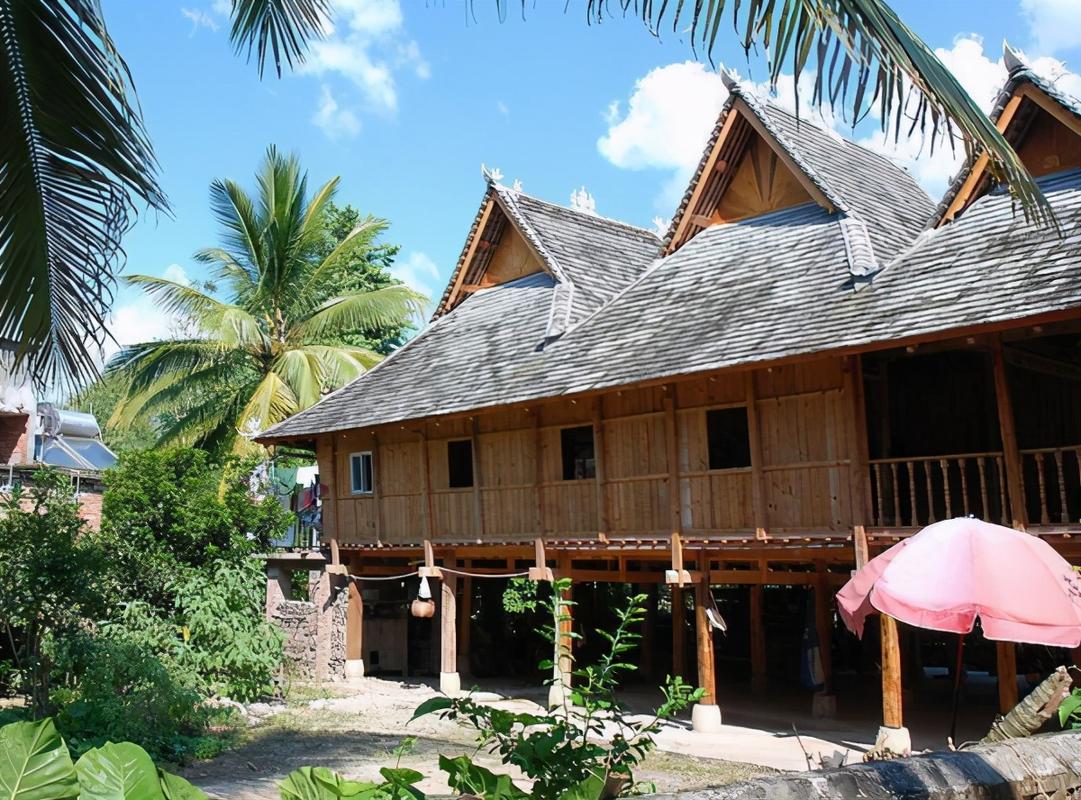 傣族竹楼少数民族特色民居建筑