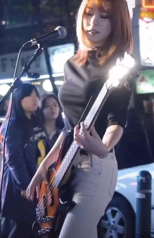 最美贝斯手李智仁刷抖音她时你完全想不到她曾是这个韩国组合成员