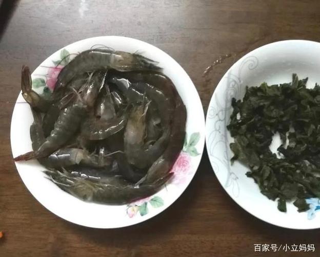 虾不要只懂得白灼,试试这样用茶叶炒,超级好吃