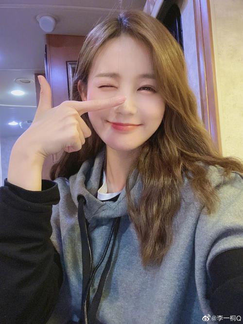 素颜女神李一桐,美出新高度!