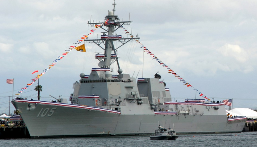 美国激光战舰穿越台海重点是身边的新帮手