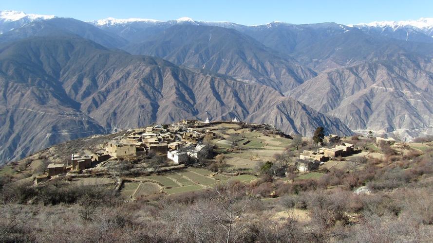 享有盛誉的"中国民间文化艺术之乡",位于甘孜藏族自治州得荣县最南端