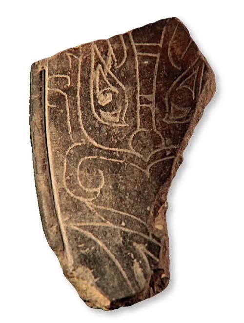 文化资讯 正文至于以往出土的二里头文化时期或稍晚的嵌绿松石铜牌饰