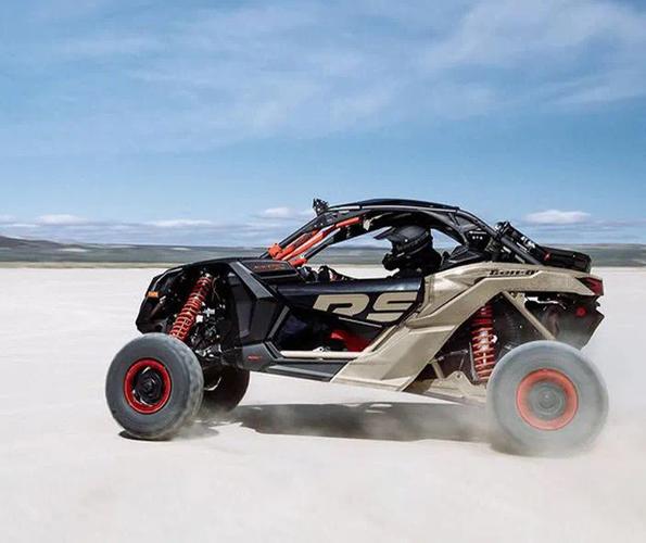 假日闲暇去哪撒欢快加入庞巴迪全地形车canam驰骋小分队