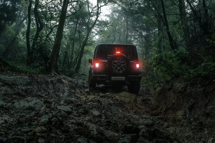 jeep牧马人4xe让优雅与生猛并存