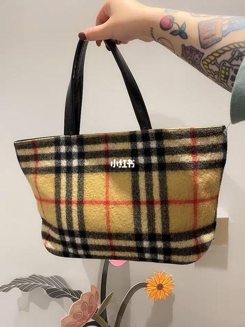 burberry经典格纹毛呢包中古包_中古包_毛呢_格纹_博柏利怎么样_我最