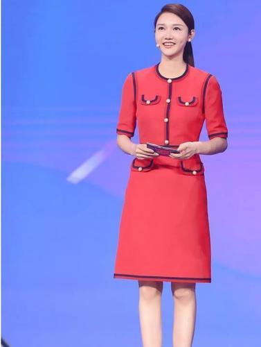 主持人龙洋个人资料简介,主持人龙洋性感照及老公是谁