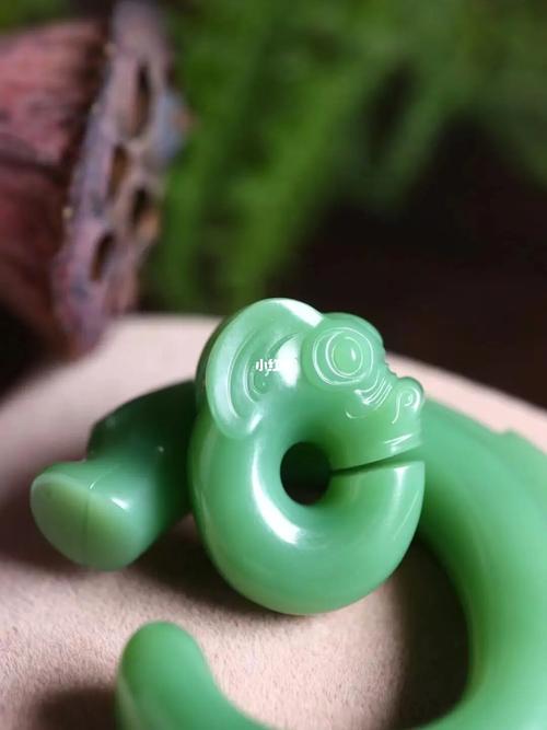 【极品】粉绿碧玉仿古玉龙把件/吊坠套装_吊坠_石佛寺