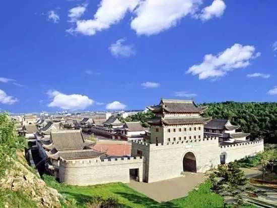 > 正文    铁岭    调兵山市   蒸汽机车博物馆      咸州古城