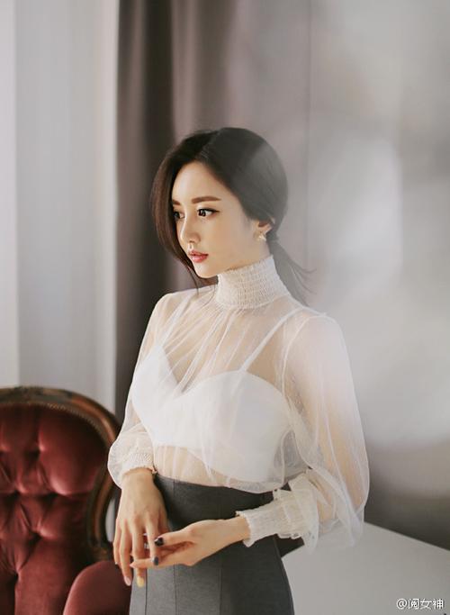 韩国ol美女孙允珠透视装爆乳黑丝美腿性感写真