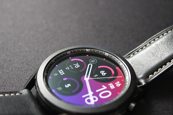 小编精选samsung三星galaxywatch3智能手表