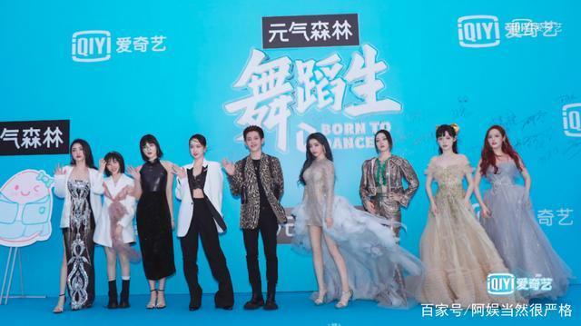 上期,舞蹈生们结束了精彩绝伦的嘉宾合作舞台,学长ixform-罗一舟组的