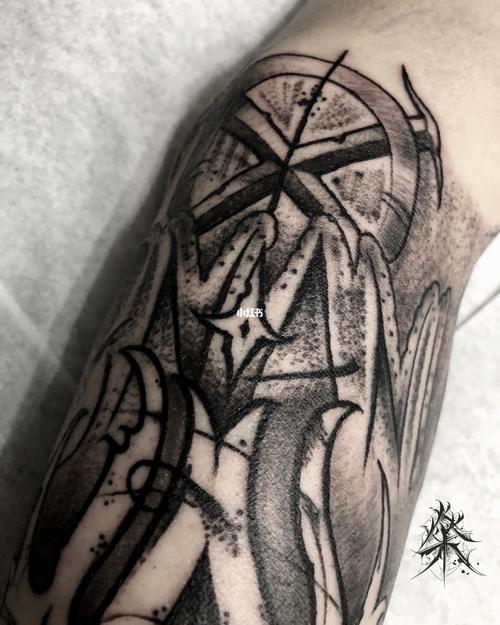 暗黑花体字 花体字纹身 暗黑纹身 无锡纹身_纹身_花体