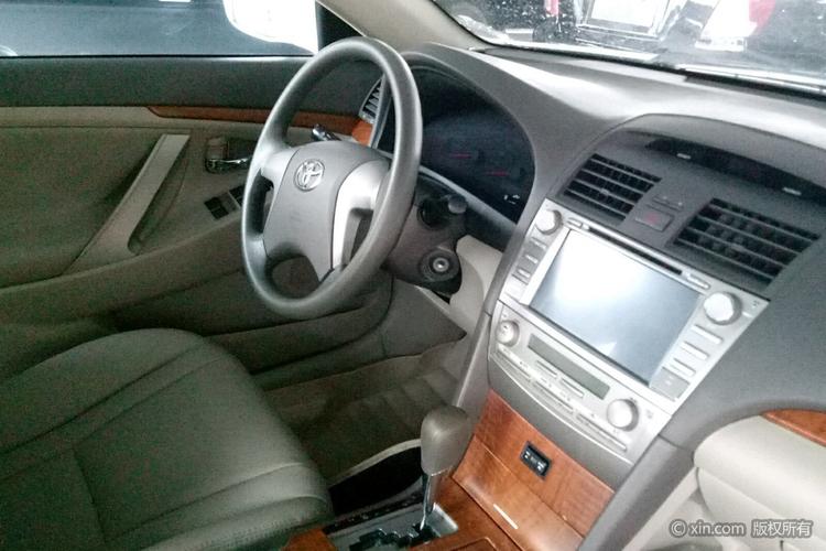 丰田 凯美瑞 2011款 2.0 自动 200e精英型天窗版全价10.70万