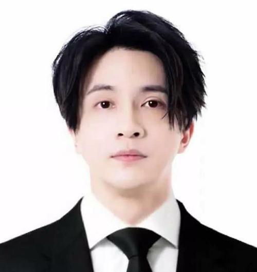 证件照都很丑薛之谦的证件照曝光粉丝不愧是我偶像