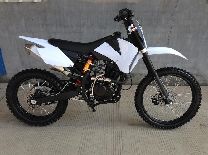 ktm鑫源250cc大越野摩托车前轮21后轮18