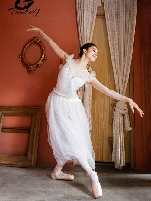 芭蕾小仙女_芭蕾舞_小仙女_穿搭_芭蕾穿搭_时尚_穿搭