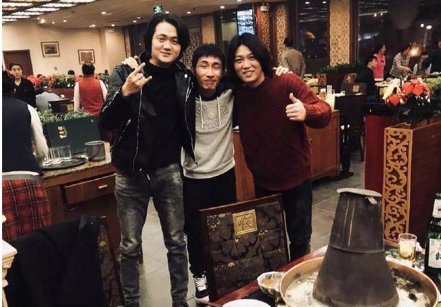 展展与罗罗简介_沙漠骆驼爆红原因真相揭秘 展展与罗罗是谁个人资料