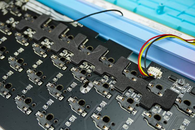 肉眼可见的diy升级杜伽k330wplus键盘拆解评测