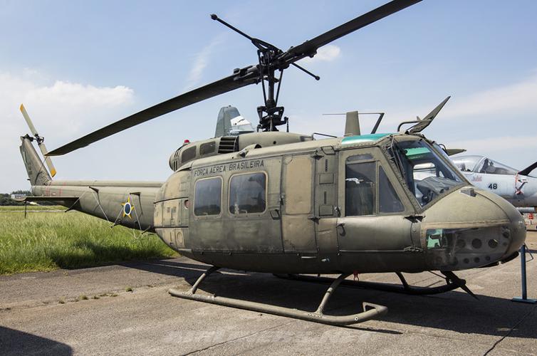 4架as355通用直升机(图中展示1架) 1999年从欧洲空客购买4架as355通用