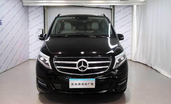 奔驰v级 2.0t 尊贵版 黑色 手自一体