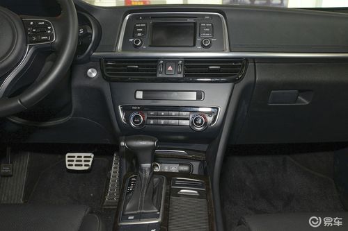 起亚k5 中控台正面图