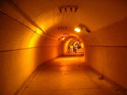 鼓浪屿上的防空洞