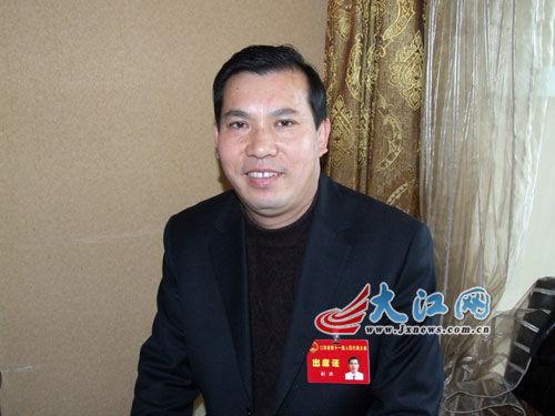 江西省人大代表,永新县委书记刘洪