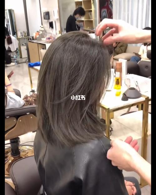 减龄教科书级别的发型.可扎可散.蓬松饱满_发型_发色