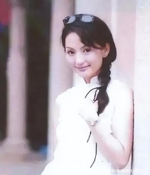 著名演员刘丹去世22年后萧剑已结婚生子母亲的坚持让人泪目