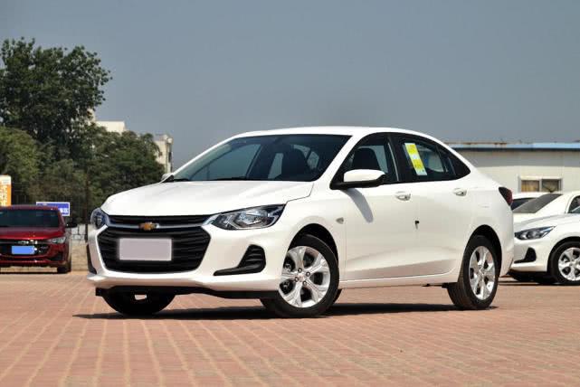 车型信息:作为雪佛兰旗下的紧凑型车,科沃兹简洁时尚的设计风格很讨