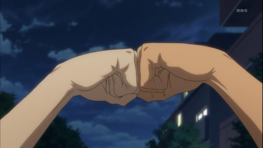 求动漫和漫画目前的火黑碰拳图