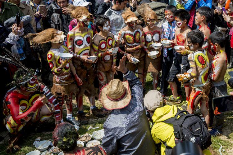 云南行之弥勒红万村祭火节一松毛长街宴