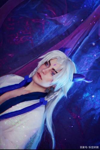 来看看国外帅气的cos大神的作品