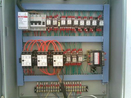 简易货梯控制线电路怎么做?