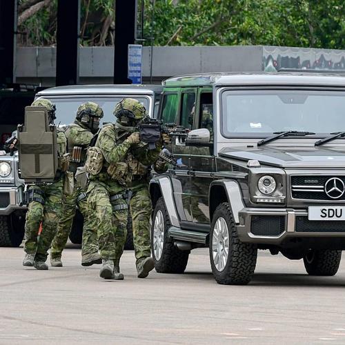 香港飞虎队经典造型已成回忆 他们如今已有翻天覆地的变化!