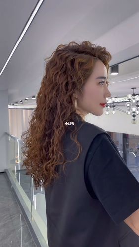 羊毛卷#满头烫一款不会令你失望的发型7815_羊毛