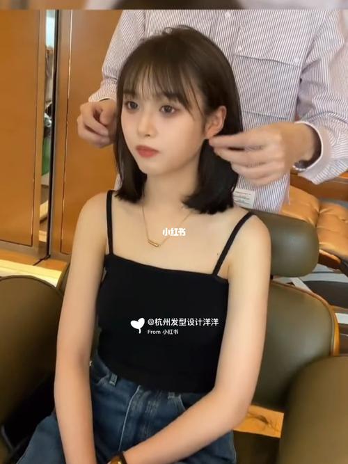 龄好看|可扎可披的少女感减龄锁骨发短发发_锁骨发_短发_减龄_发型